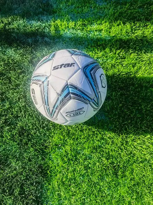 球迷使用90vs足球比分网观看赛事